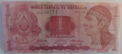 Honduras 1 lempira Bill on note pad